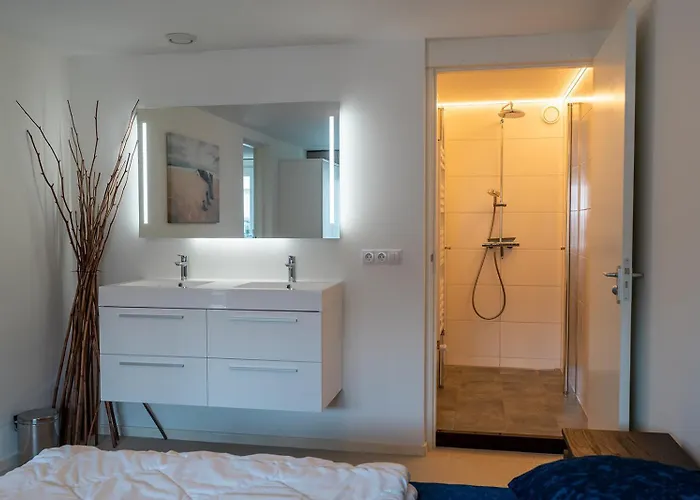 Kabbelaarsbank 405 - Port Marina Zélande Not Intended For Company Or Work-related