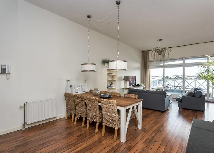 Kabbelaarsbank 405 - Port Marina Zélande Not Intended For Company Or Work-related